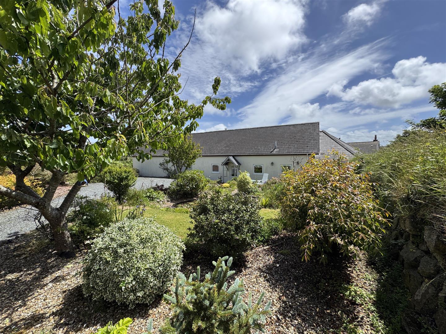 Treskerby, Redruth